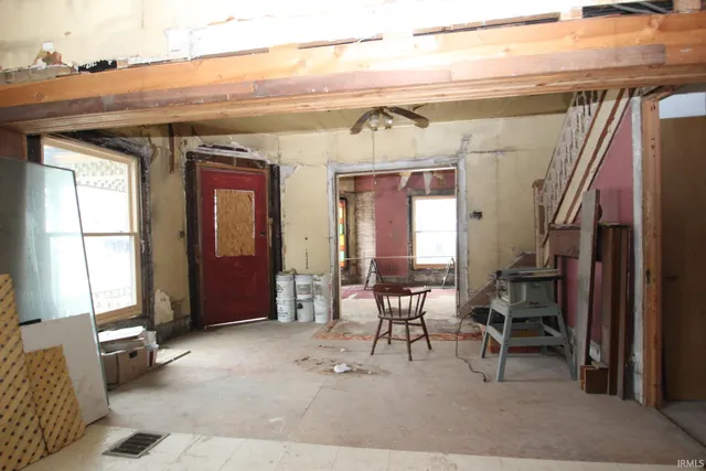 $180,000 | 196 East Main Street, Wabash, IN 46992