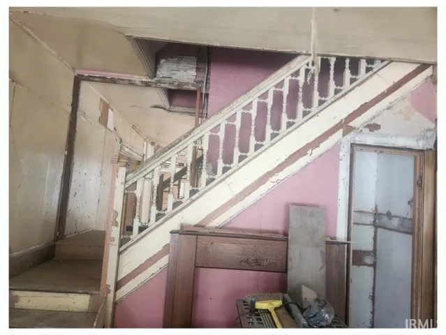 $180,000 | 196 East Main Street, Wabash, IN 46992