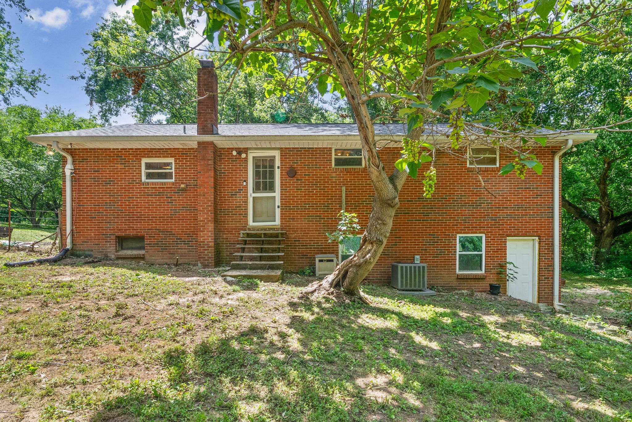 1011 Issac Clifton Road Chapmansboro, TN 37035 - Photo 29 of 34