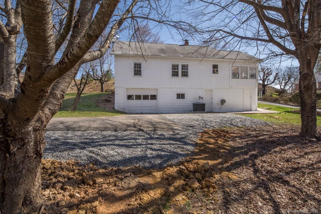 124 Morris Road Brevard, NC 28712 - Photo 9 of 10 Gallery Image 9