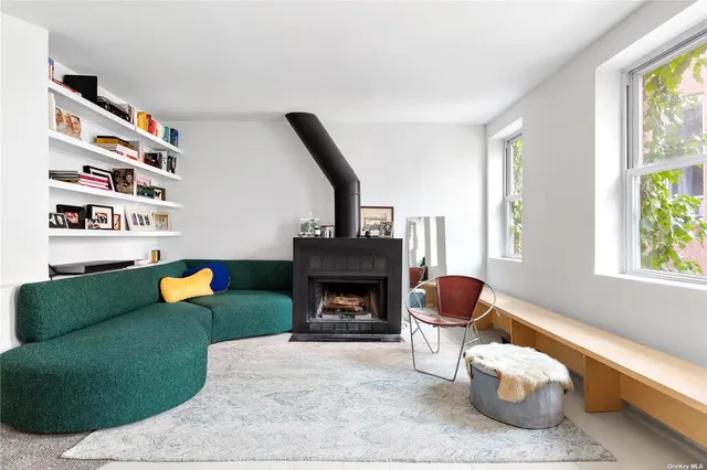 $7,250,000 | 18 R Spring Street | NoLita