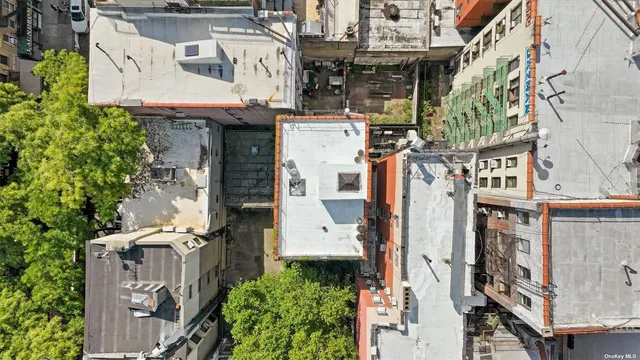 $7,250,000 | 18 R Spring Street | NoLita