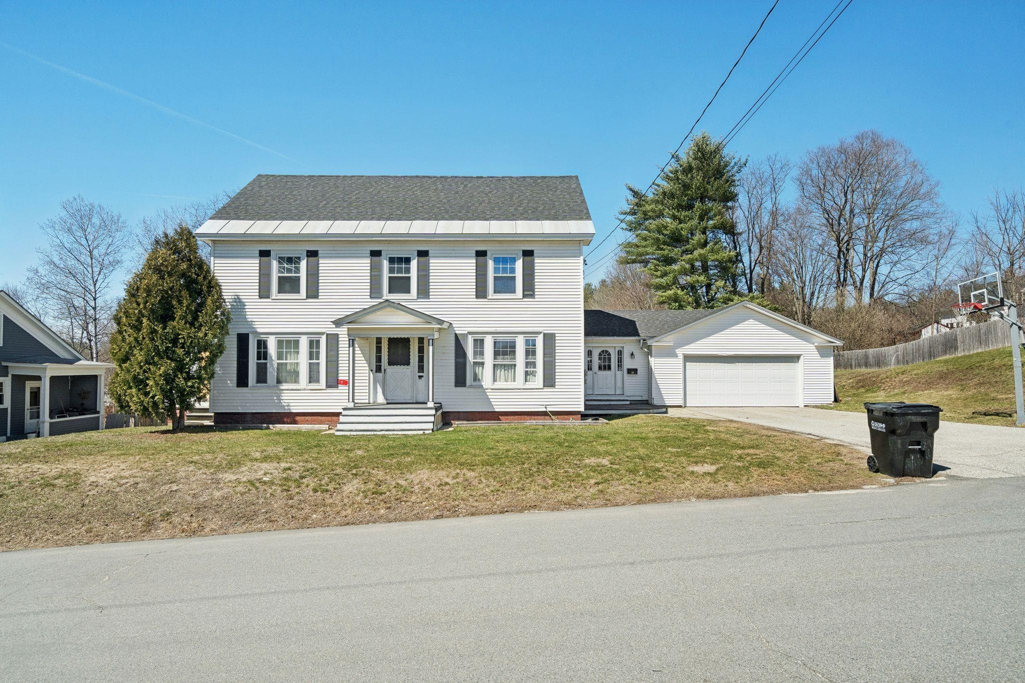 20 School Street Newport, NH 03773 - Photo 1 of 36