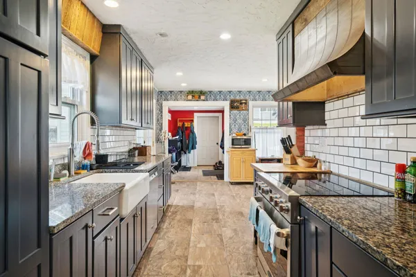 $395,000 | 20 School Street, Newport, NH 03773