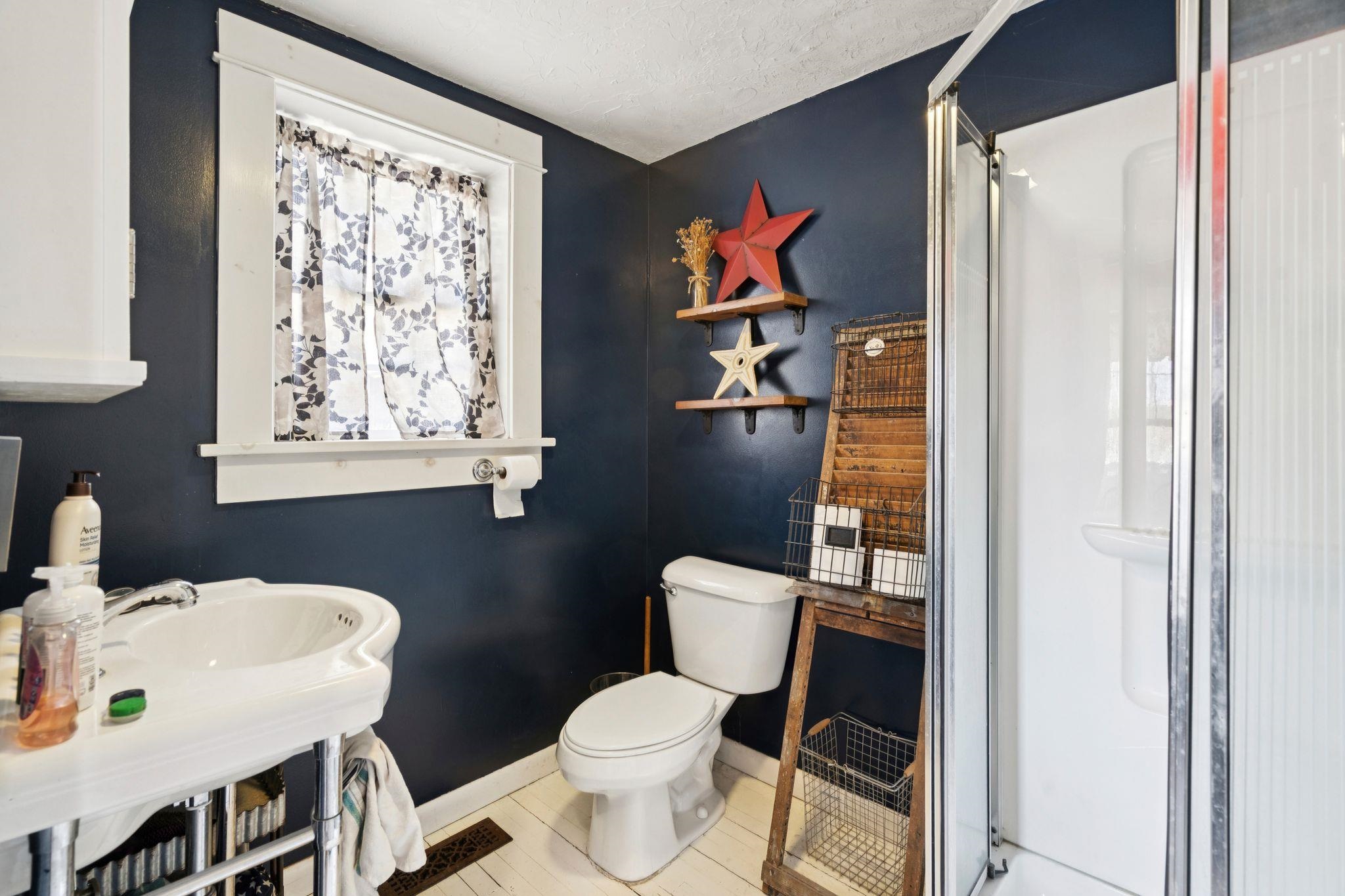 20 School Street Newport, NH 03773 - Photo 20 of 36