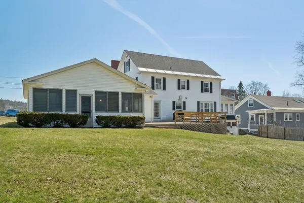 $395,000 | 20 School Street, Newport, NH 03773