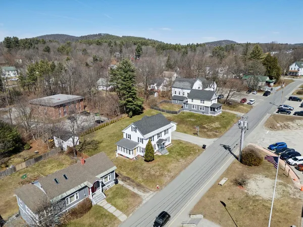 $395,000 | 20 School Street, Newport, NH 03773