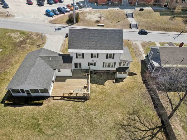 $395,000 | 20 School Street, Newport, NH 03773