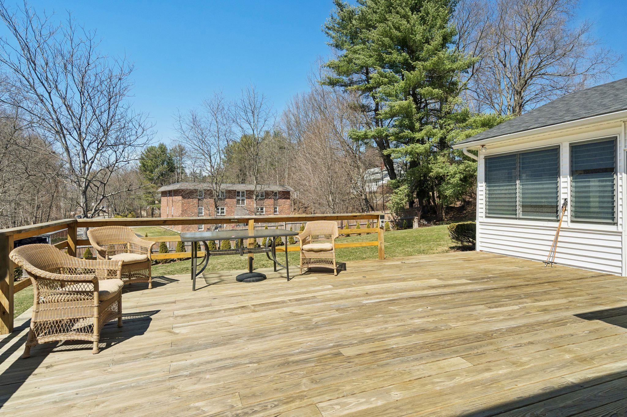20 School Street Newport, NH 03773 - Photo 7 of 36