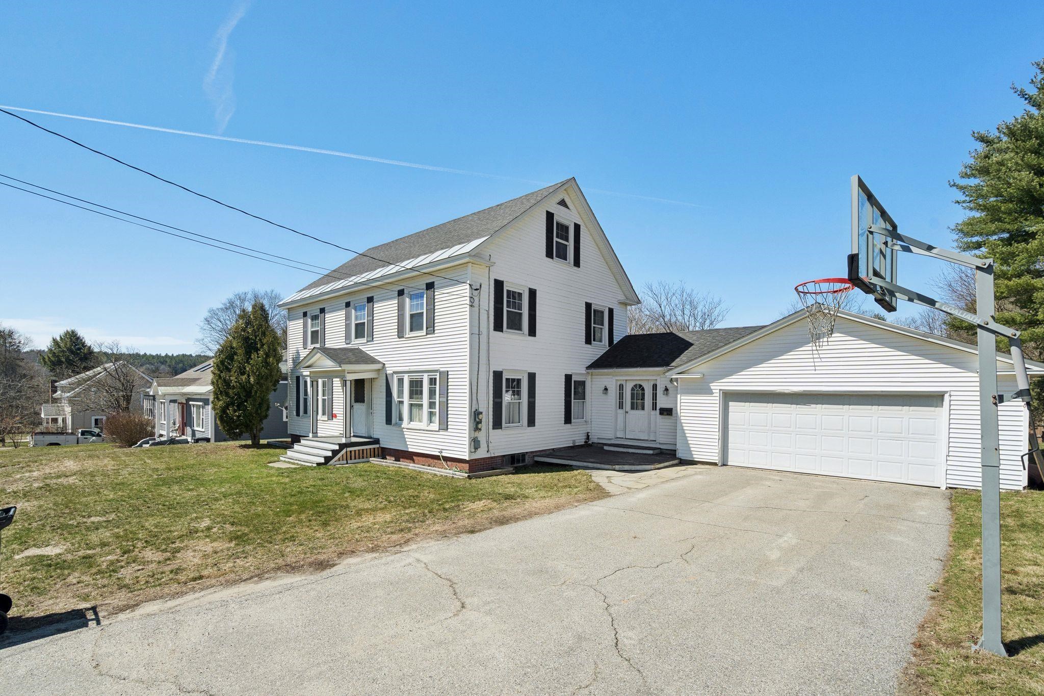 20 School Street Newport, NH 03773 - Photo 9 of 36