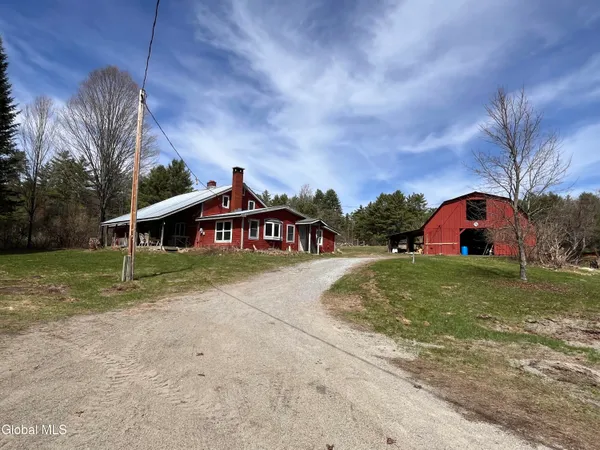 $865,000 | 100 Fish Hollow Road, Chester, NY 12853