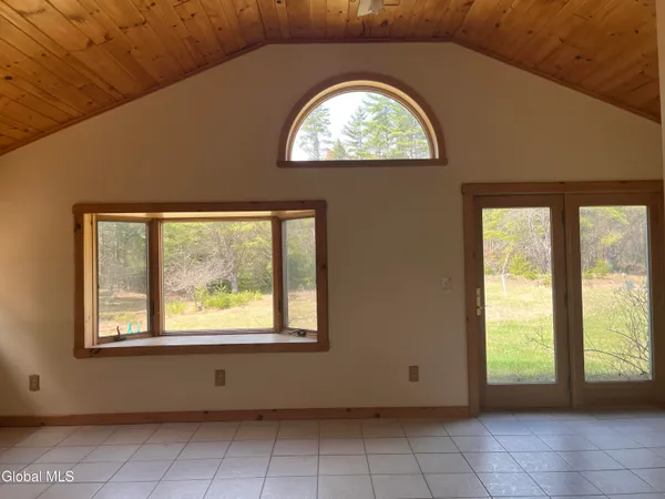 $865,000 | 100 Fish Hollow Road, Chester, NY 12853