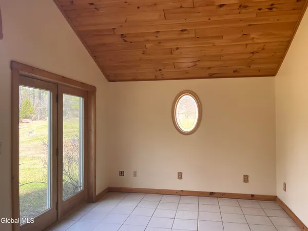 $865,000 | 100 Fish Hollow Road, Chester, NY 12853