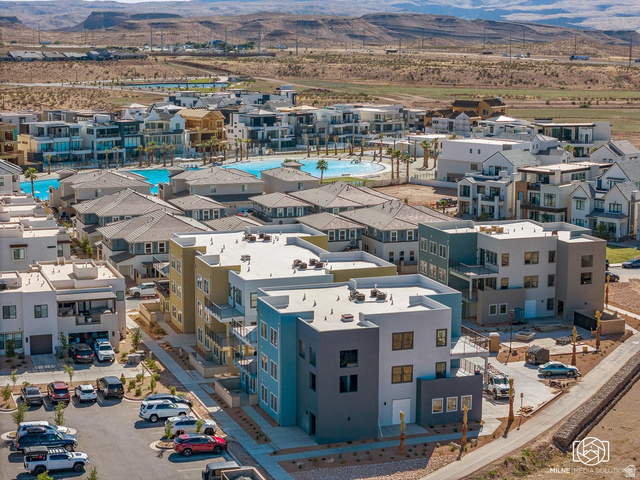 747 West Periwinkle Lane, Unit 301 St. George, UT 84790 - Photo 3 of 27