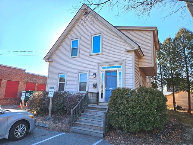 31 Emerald Street Keene, NH 03431 - Photo 2 of 19