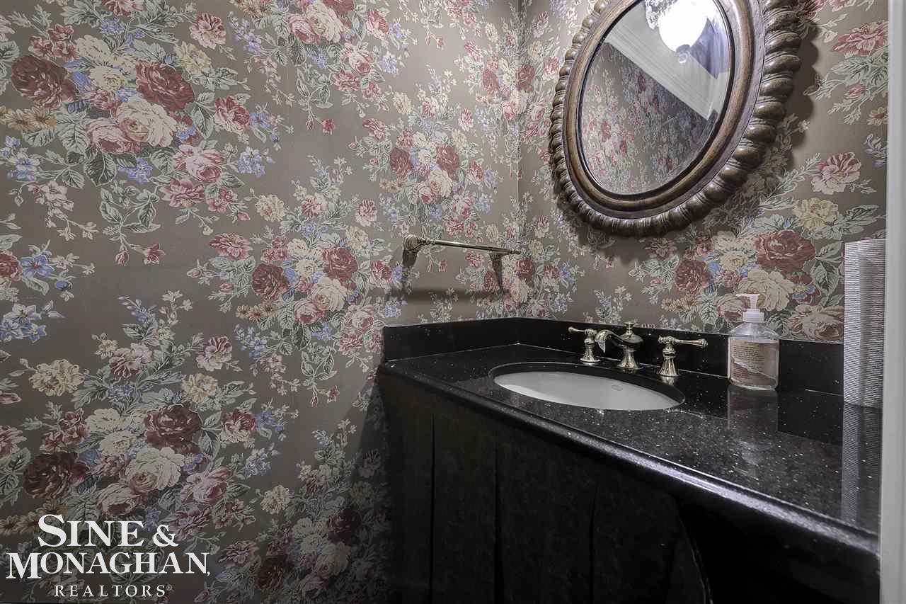 308 Kerby Road Grosse Pointe Farms, MI 48236 - Photo 12 of 32