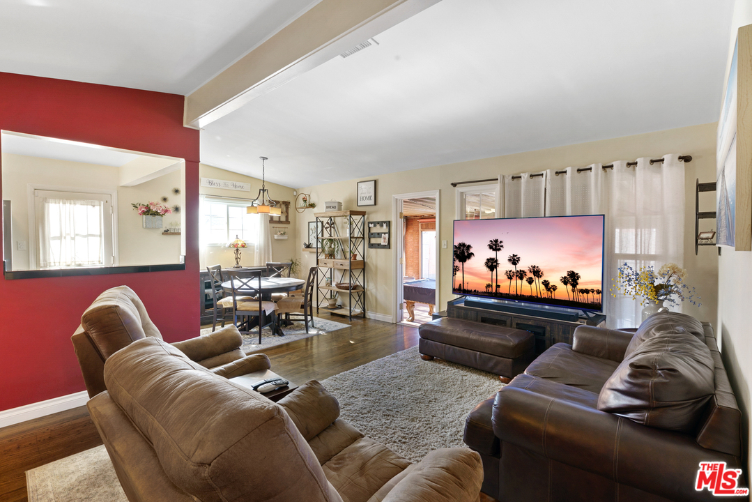 6301 Rahn Avenue Long Beach, CA 90805 - Photo 8 of 26 Gallery Image 8