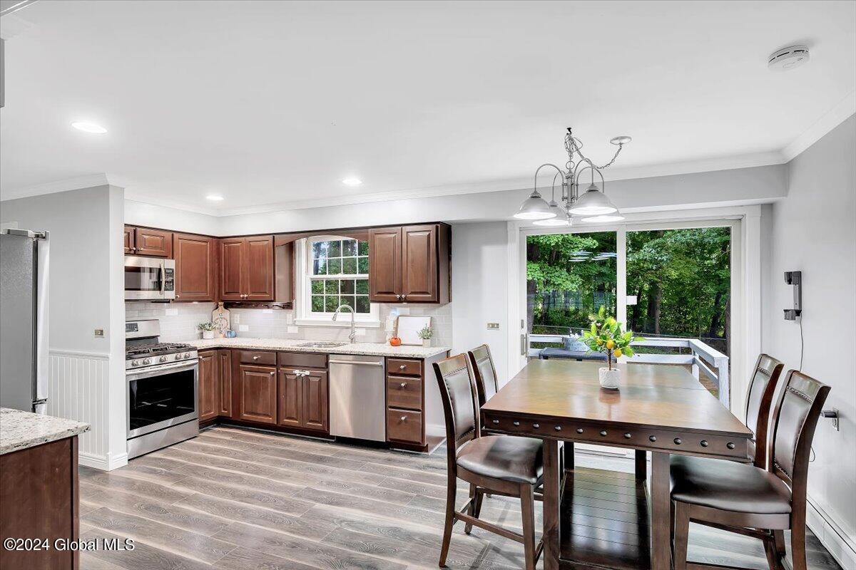 47 Longview Drive Clifton Park, NY 12065 - Photo 4 of 25 Modern Kitchen