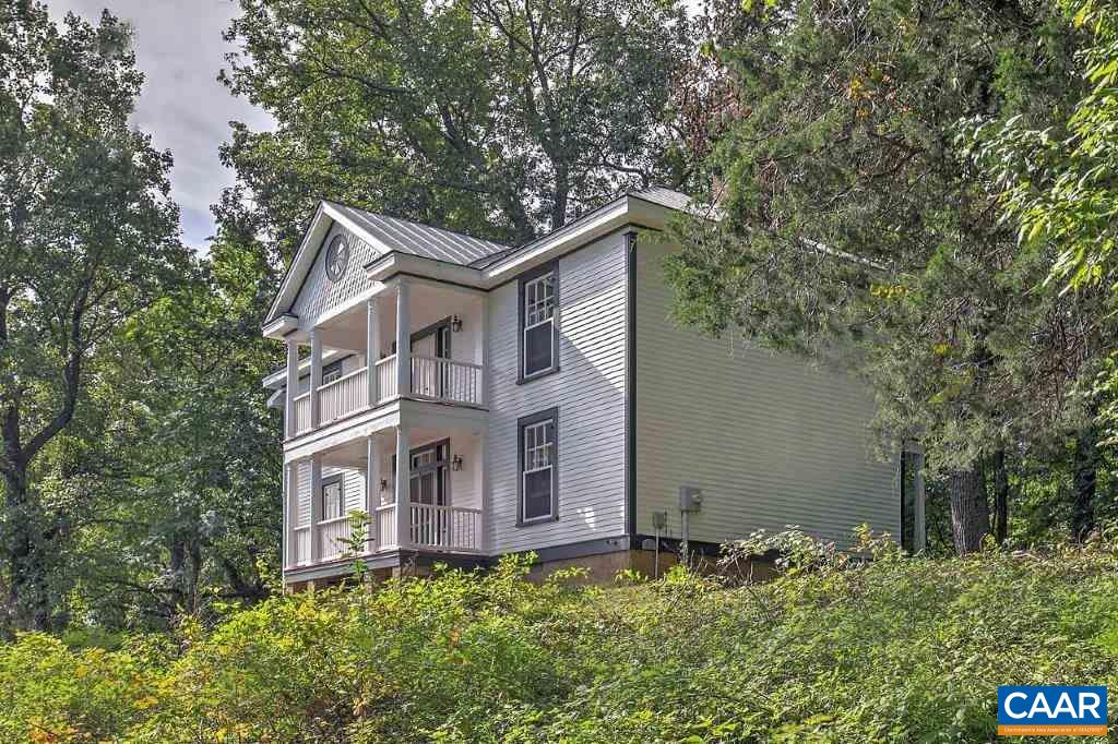 528 Top Ridge Road Stanardsville, VA 22973 - Photo 3 of 45 a view of a house with a tree