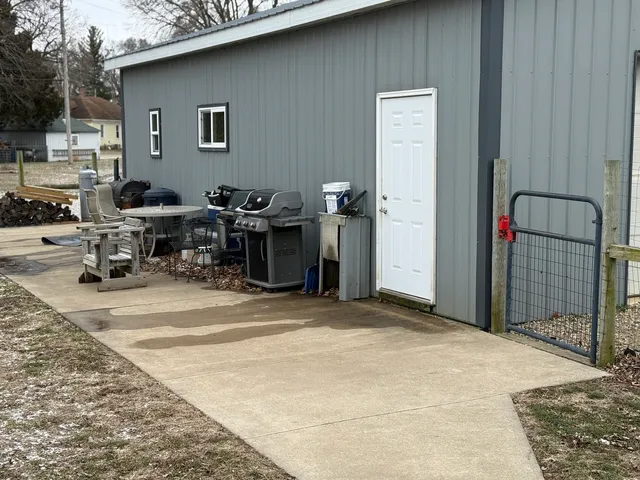 a view of outdoor space