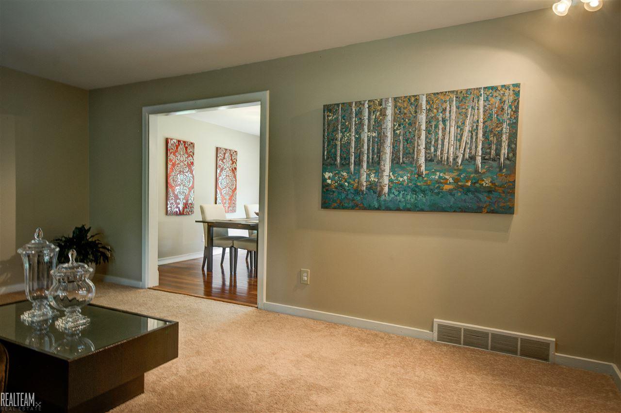 7751 South Eston Road Clarkston, MI 48348 - Photo 7 of 38 31299546-6.JPG