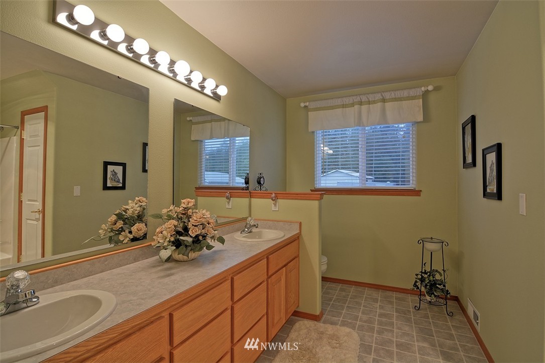 295 South Camano Ridge Road Camano Island, WA 98282 - Photo 14 of 25 Gallery Image 14