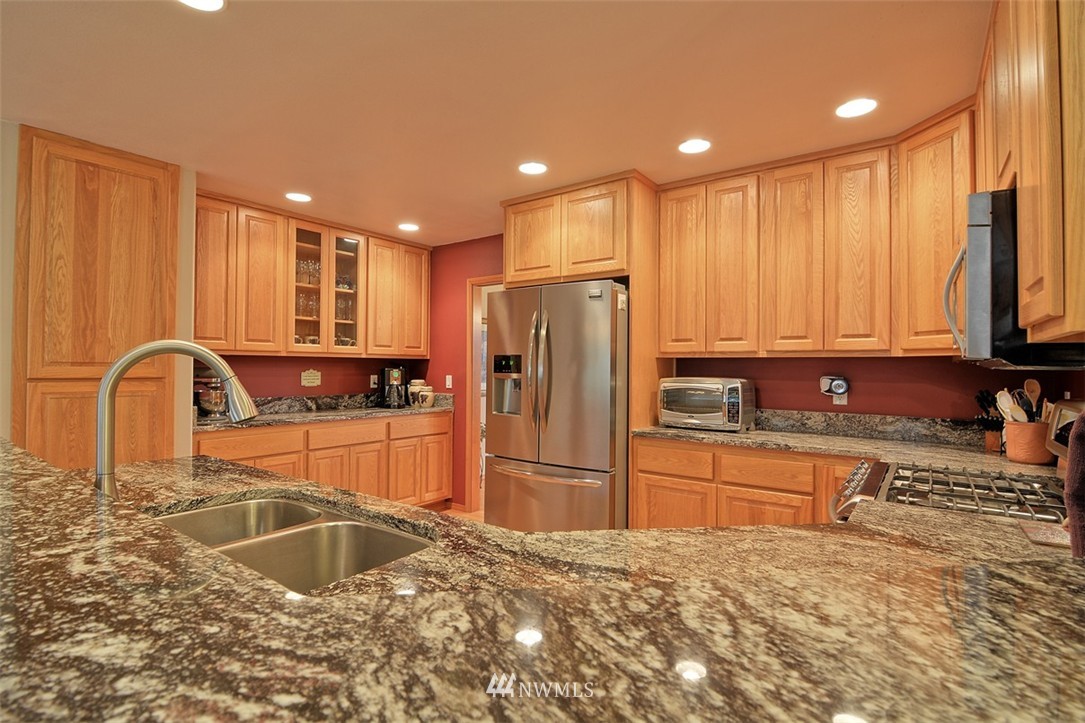 295 South Camano Ridge Road Camano Island, WA 98282 - Photo 6 of 25 Gallery Image 6