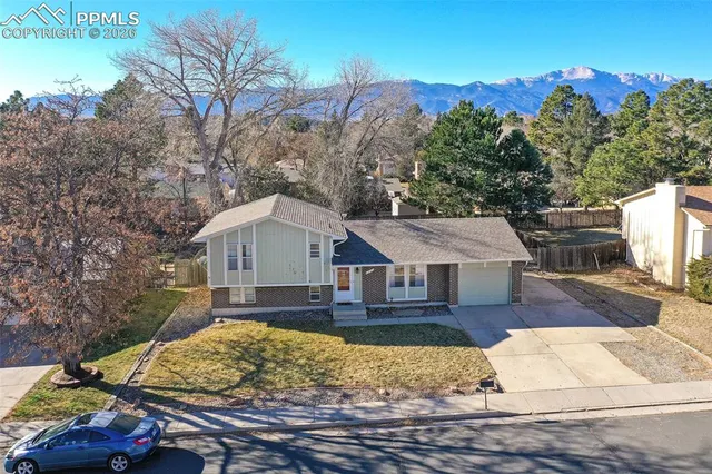 $369,900 | 4622 Sprucewood Drive, Colorado Springs, CO 80918