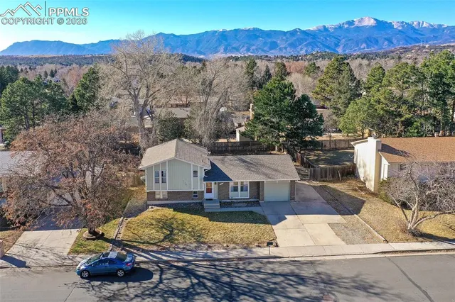$369,900 | 4622 Sprucewood Drive, Colorado Springs, CO 80918