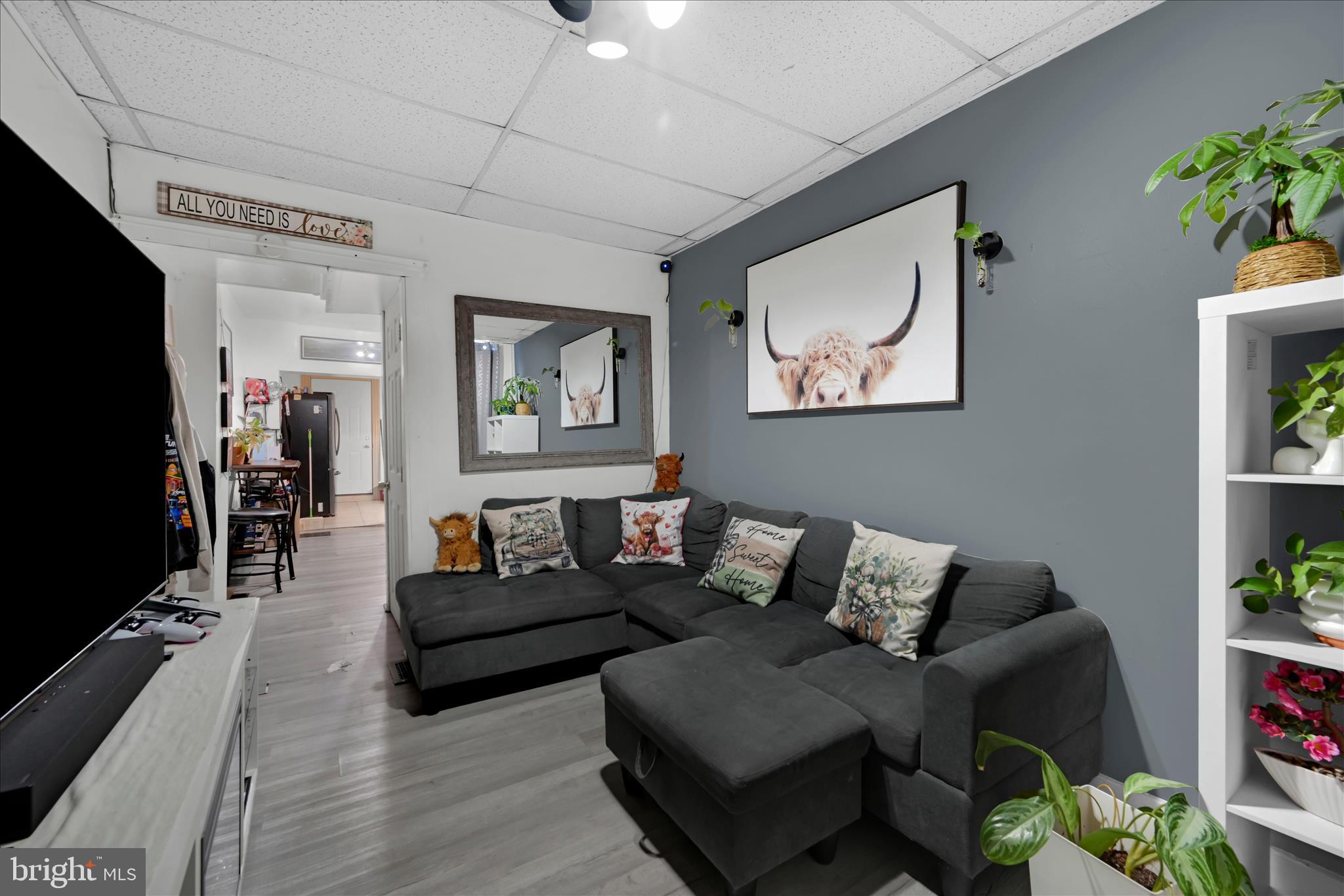 431 Cedar Street Reading, PA 19601 - Photo 3 of 23 Living Area