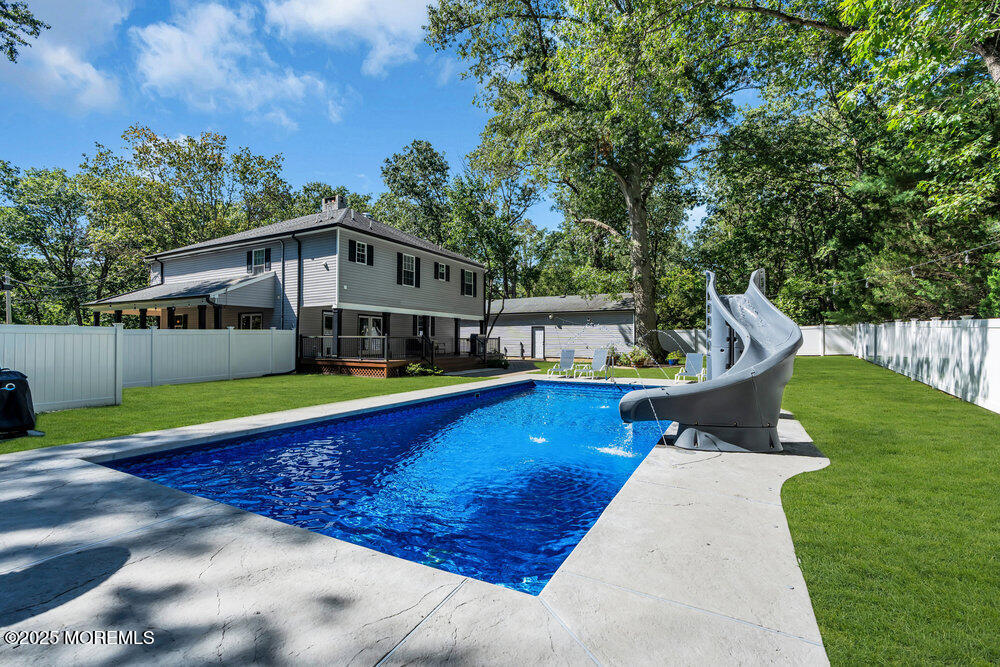 225 East Bird Village Road Jackson, NJ 08527 - Photo 2 of 69 057_dsc00627-1_1