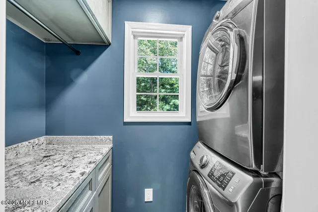 $969,000 | 225 East Bird Village Road, Jackson, NJ 08527