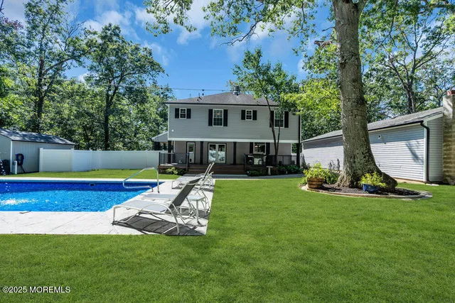 $969,000 | 225 East Bird Village Road, Jackson, NJ 08527