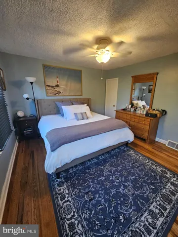 $2,400 | 5860 Magdalena Street, Philadelphia, PA 19128