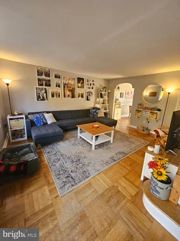 $2,400 | 5860 Magdalena Street, Philadelphia, PA 19128