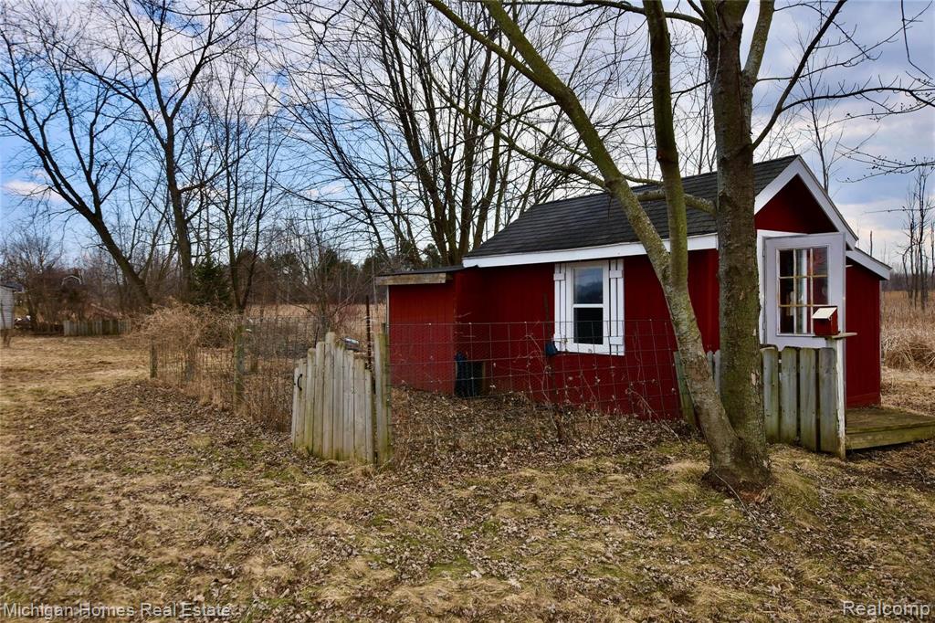 10199 Silver Lake Road Linden, MI 48451 - Photo 18 of 22