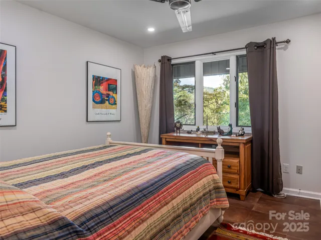 $765,000 | 1302 Timber Trail, Asheville, NC 28804