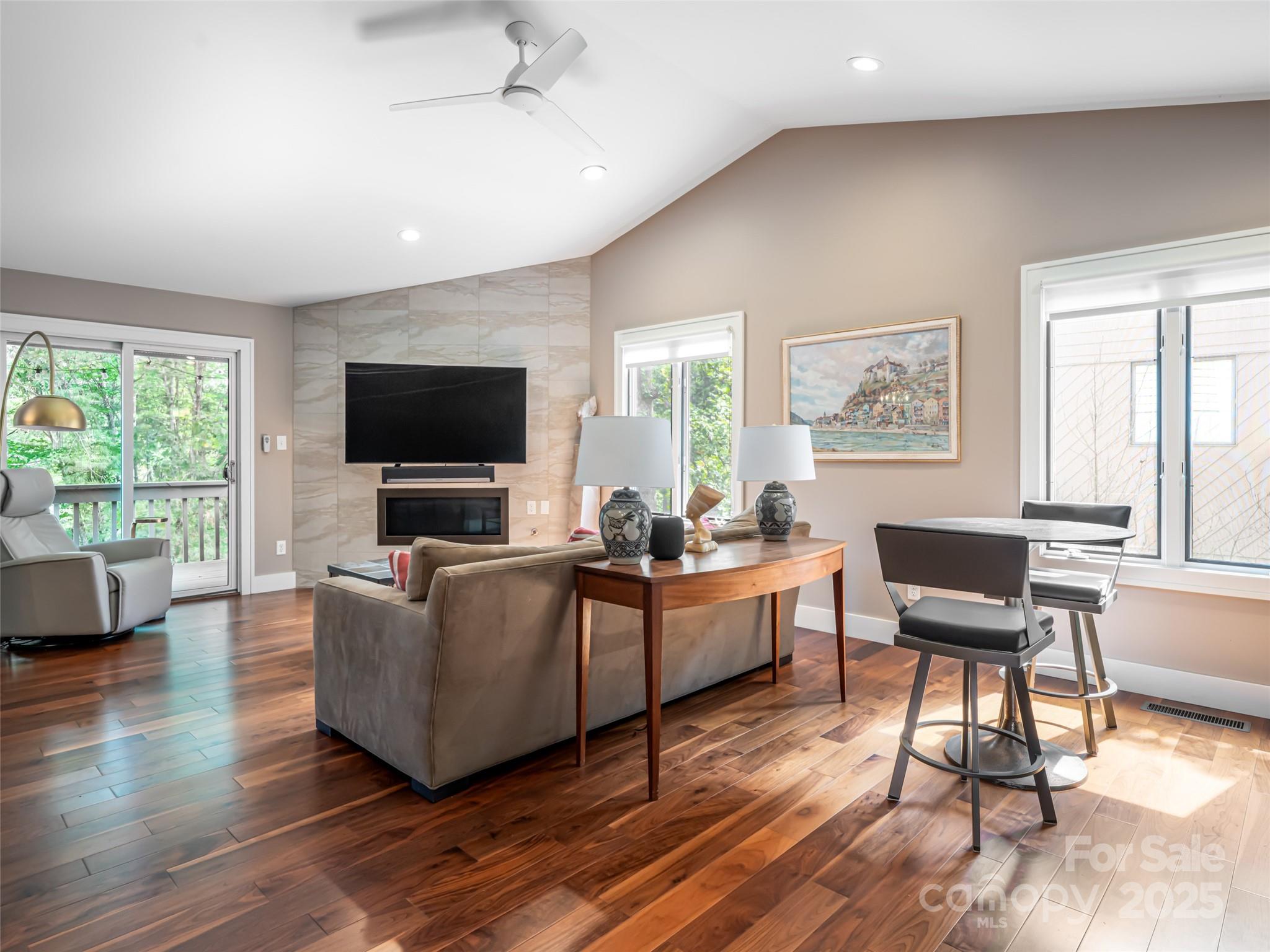 1302 Timber Trail Asheville, NC 28804 - Photo 5 of 36