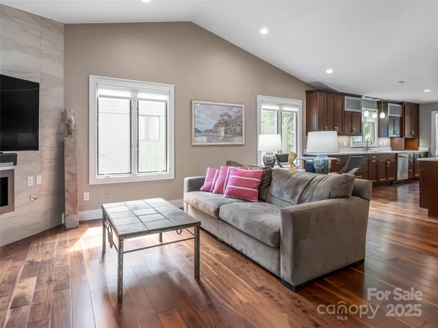 $765,000 | 1302 Timber Trail, Asheville, NC 28804