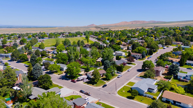 2065 Faye Lane Pocatello, ID 83201 - Photo 3 of 52