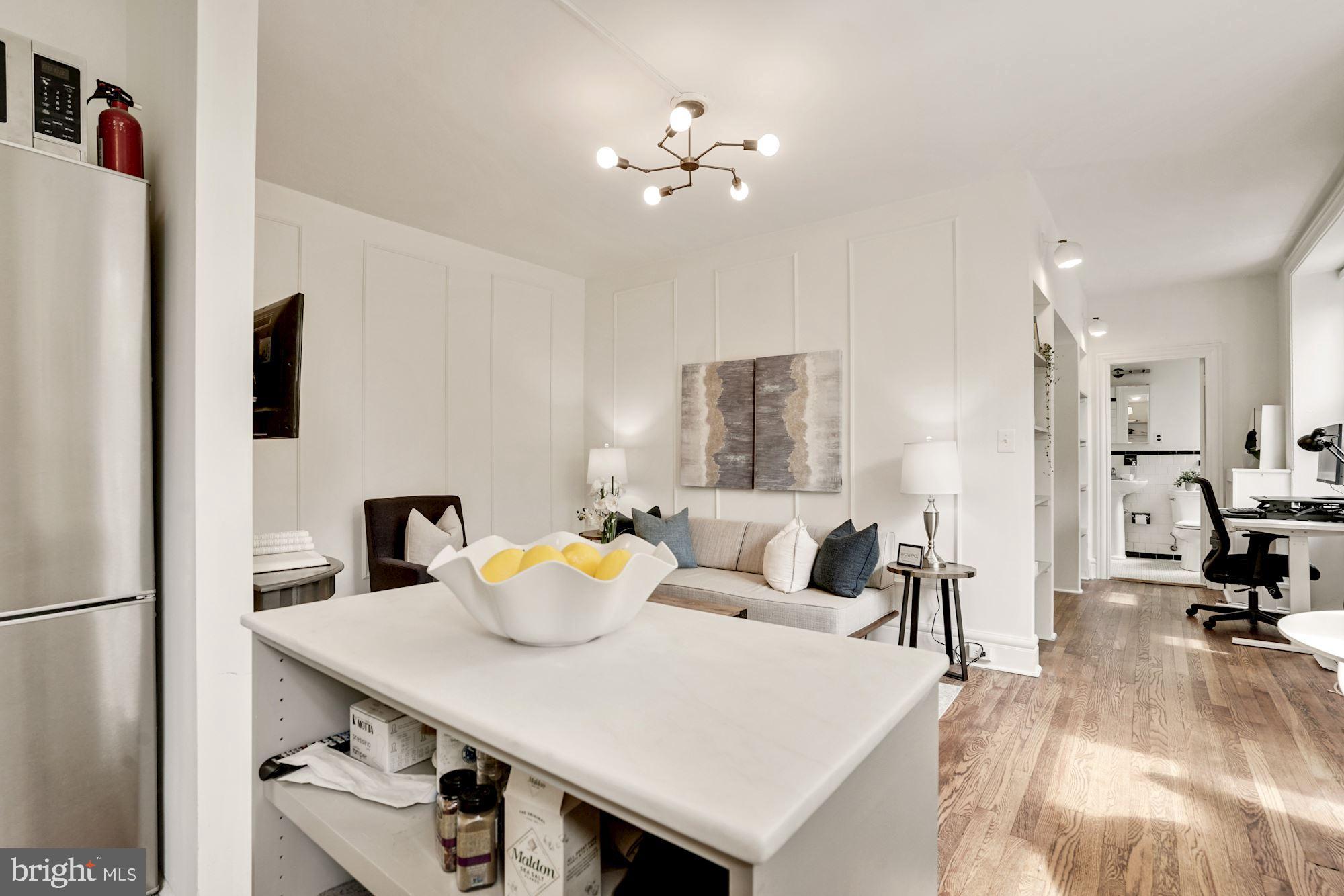 1901 Columbia Road Northwest, Unit 204 Washington, DC 20009 - Photo 8 of 24 Kitchen