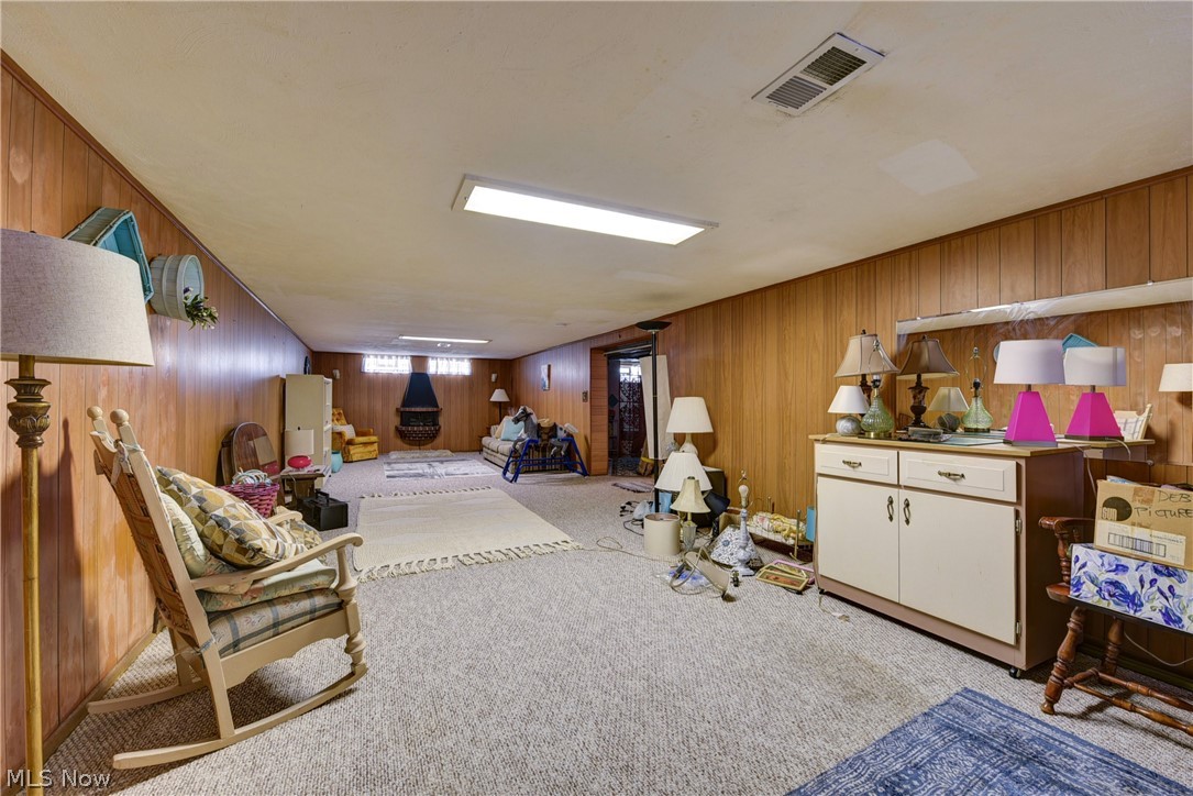 7216 Oakwood Road Parma, OH 44130 - Photo 25 of 30