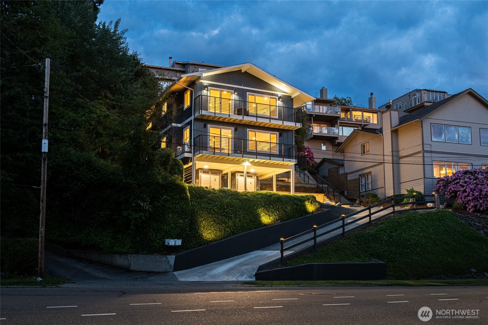 201 South State Street, Unit B Bellingham, WA 98225 - Photo 35 of 40 a front view of a building