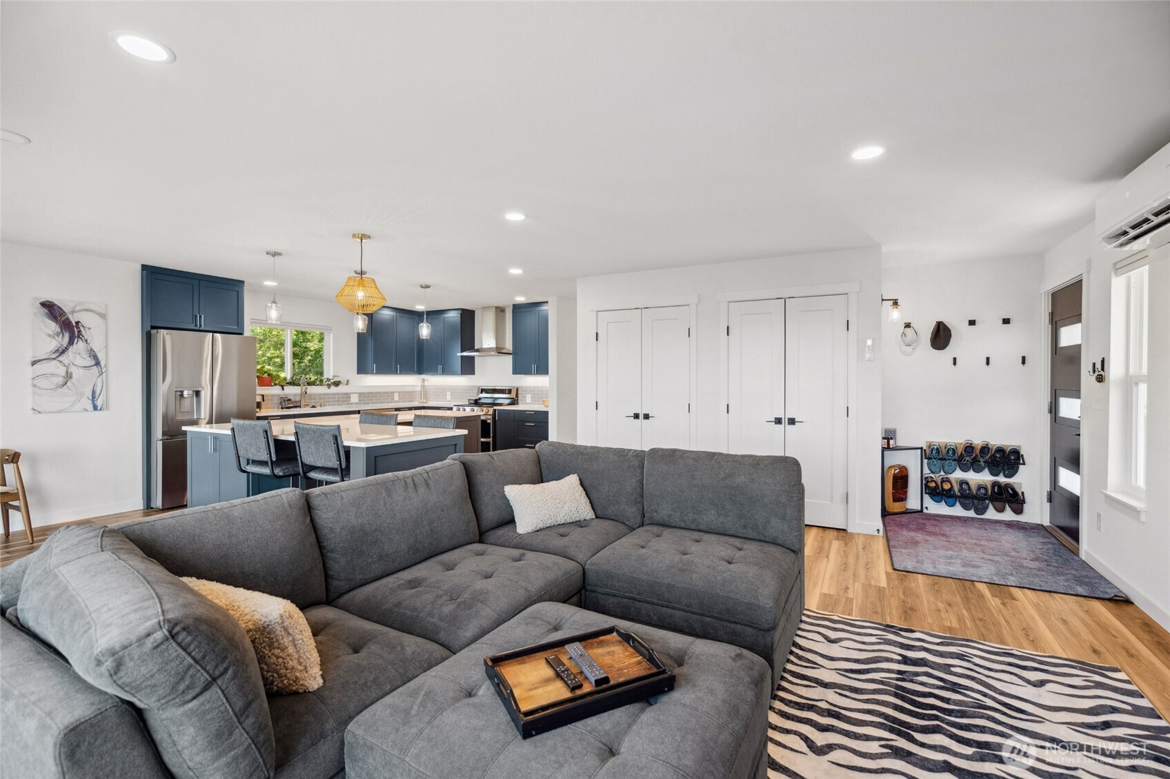 201 South State Street, Unit B Bellingham, WA 98225 - Photo 9 of 40 a living room with furniture and a couch