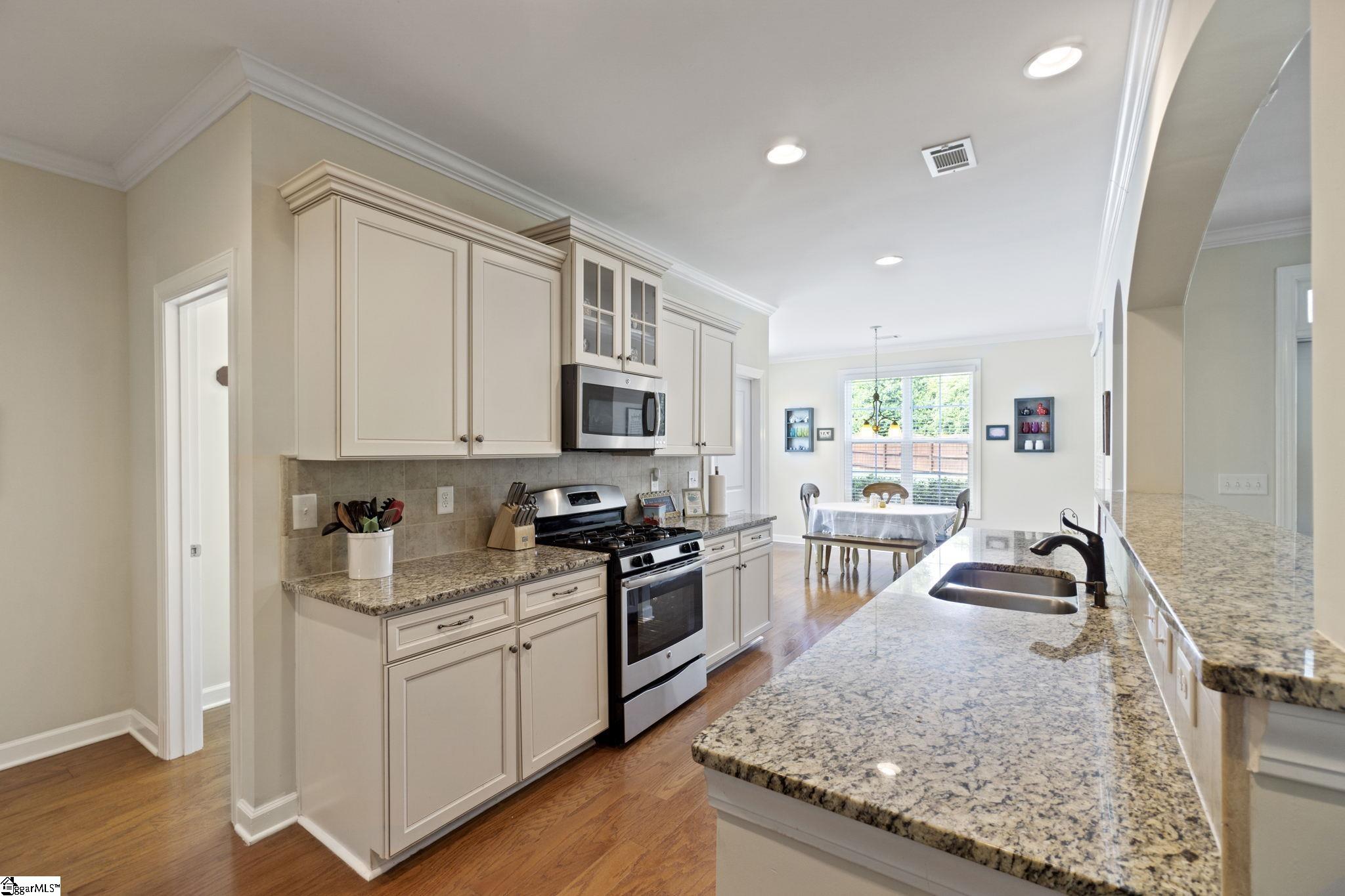 321 Aleutian Way Fountain Inn, SC 29644 - Photo 8 of 33 Gallery Image 8