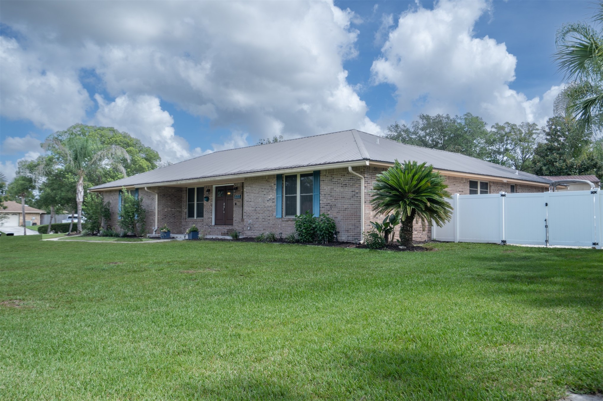 377 Foxridge Road Orange Park, FL 32065 - Photo 3 of 55 Gallery Image 3