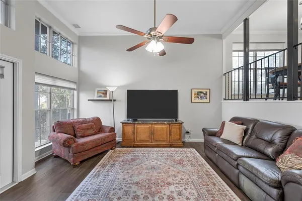 $220,000 | 2901 Lake Shore Drive, Unit 407, Waco, TX 76708