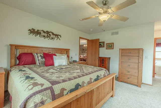 $799,000 | 5995 Section Line Road, Dodgeville, WI 53533