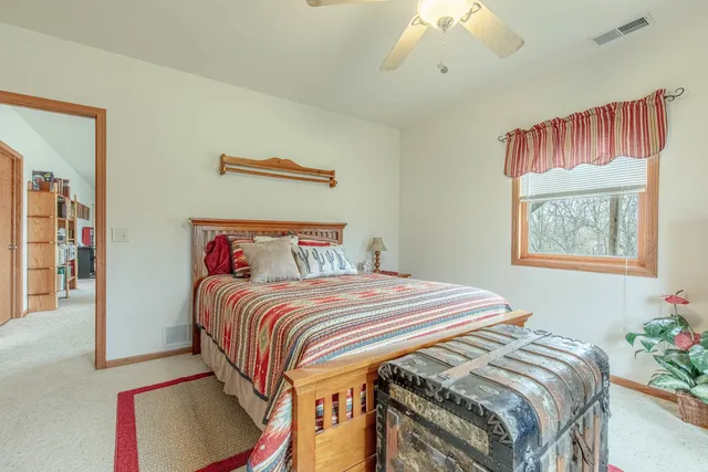 $799,000 | 5995 Section Line Road, Dodgeville, WI 53533