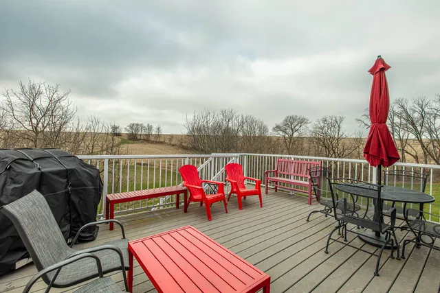 $799,000 | 5995 Section Line Road, Dodgeville, WI 53533